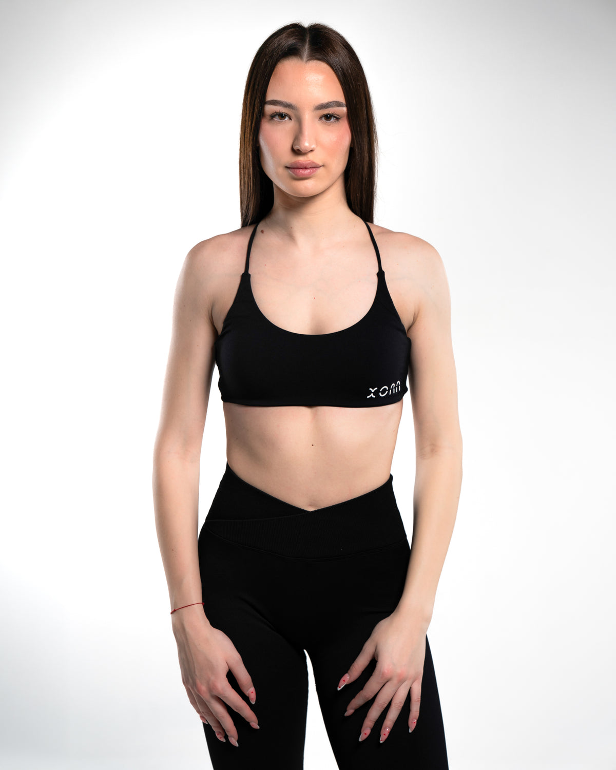 XORA SCULPT crni twist top Caviar Black - prednji deo